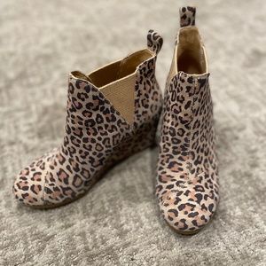 Toms Kelsey Boot Leopard 6.5